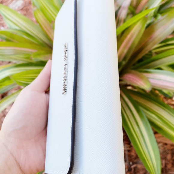 Michael kors large trifold wallet white - Picture 3 of 5